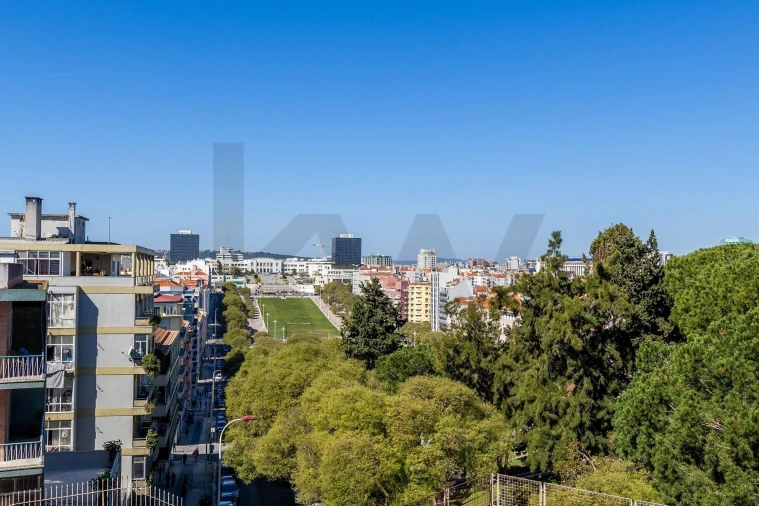 Apartamento T1 para Arrendamento em Penha de França Foto 17