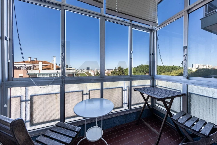 Apartamento T1 para Arrendamento em Penha de França Foto 4