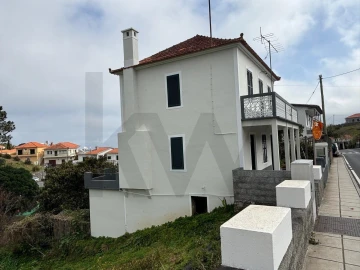 Moradia T4 para Venda em Arco de São Jorge