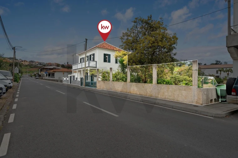 Moradia T4 para Venda em Arco de São Jorge Foto 3