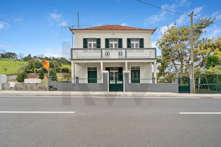 Moradia T4 para Venda em Arco de São Jorge