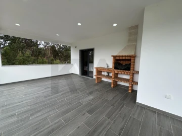 Moradia T3 para Venda em Avelal