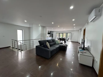 Moradia T3 para Venda em Avelal