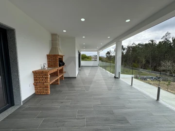 Moradia T3 para Venda em Avelal