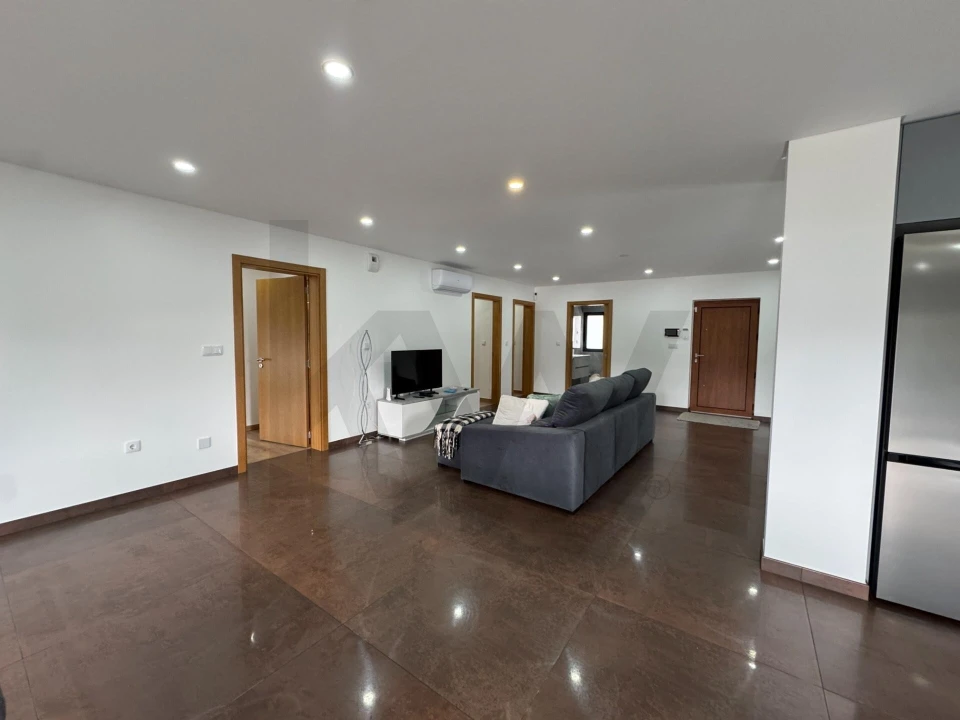 Moradia T3 para Venda em Avelal Foto 8