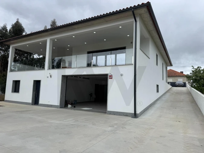 Moradia T3 para Venda em Avelal Foto 47