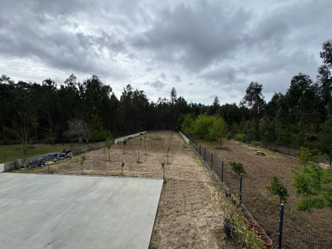 Moradia T3 para Venda em Avelal Foto 17