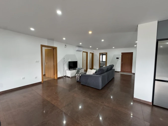 Moradia T3 para Venda em Avelal Foto 8