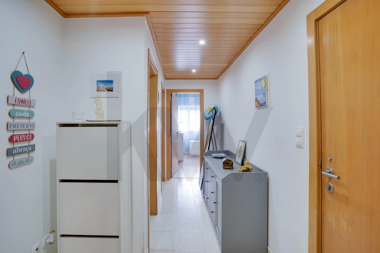 Apartamento T2 para Venda em Moita Foto 12