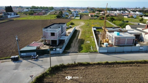 Terreno para Venda em Aradas