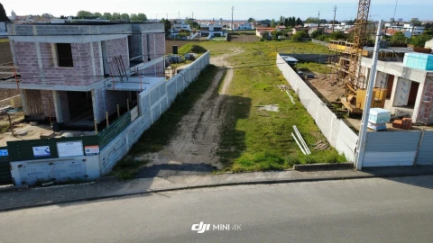 Terreno para Venda em Aradas