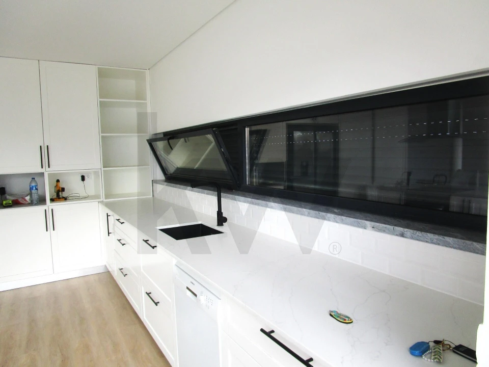 Moradia T4 para Venda em Comporta Foto 11