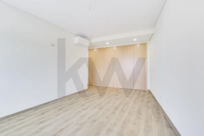 Apartamento T3 para Venda em São Domingos de Benfica