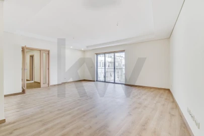 Apartamento T3 para Venda em São Domingos de Benfica