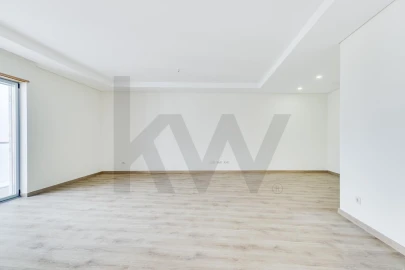 Apartamento T3 para Venda em São Domingos de Benfica