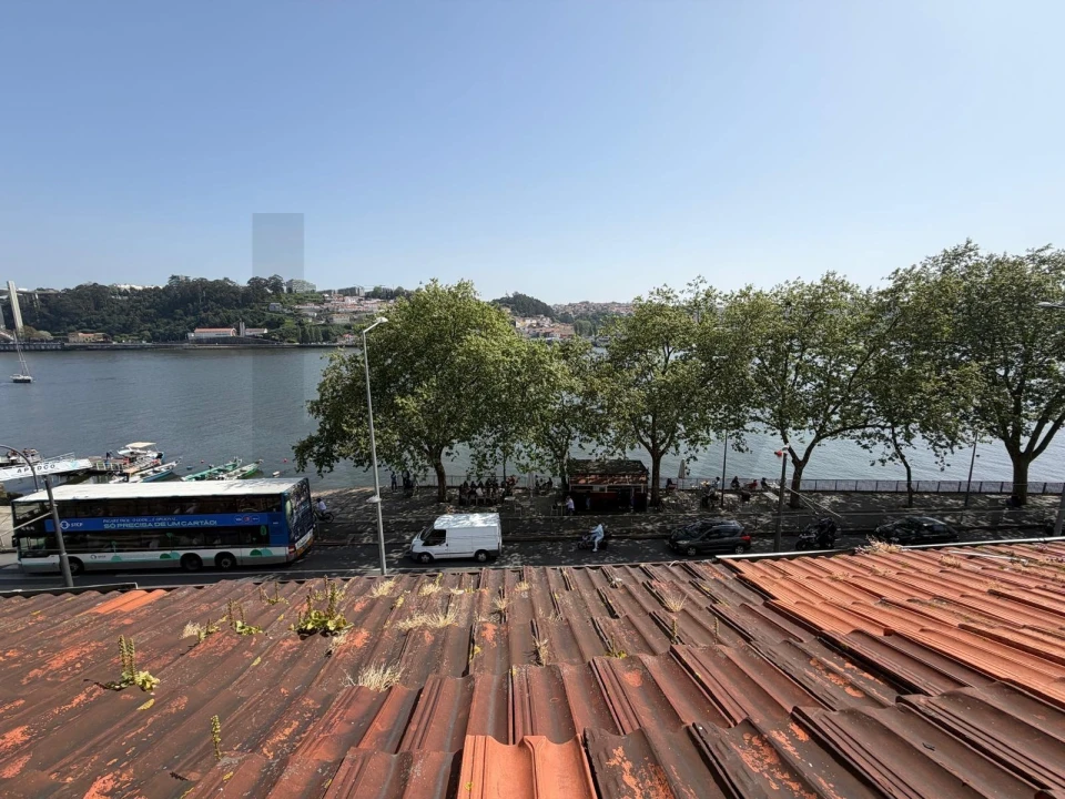 Moradia T5 para Venda em Lordelo do Ouro e Massarelos Foto 6