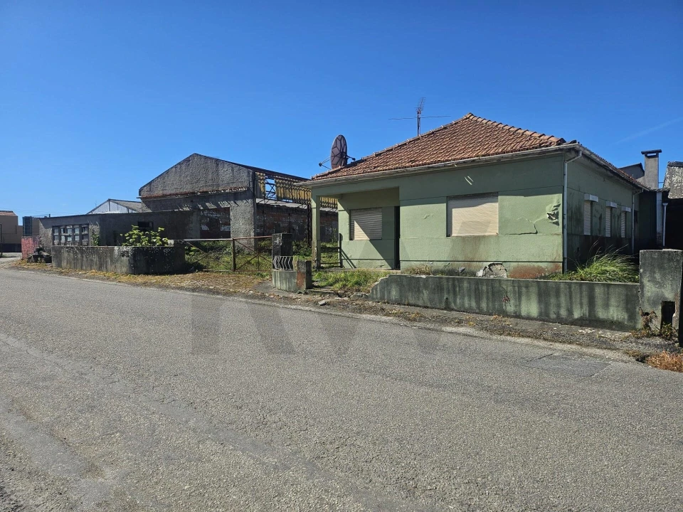 Moradia T3 para Venda em Santa Joana Foto 1