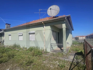 Moradia T3 para Venda em Santa Joana