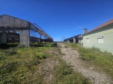 Moradia T3 para Venda em Santa Joana