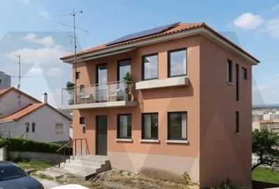 Moradia T6 para Venda em Sé, Santa Maria e Meixedo