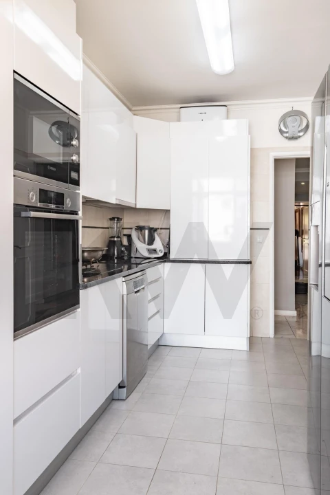 Apartamento T3 para Venda em Campo de Ourique