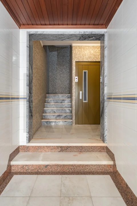 Apartamento T3 para Venda em Campo de Ourique