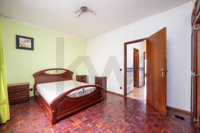 Moradia T3 para Venda em Furadouro