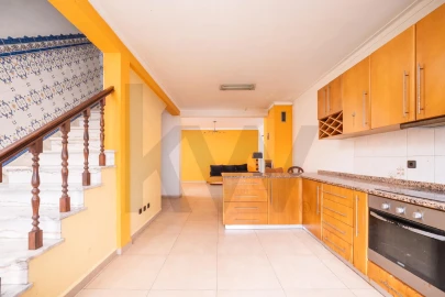 Moradia T3 para Venda em Furadouro