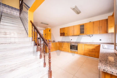 Moradia T3 para Venda em Furadouro