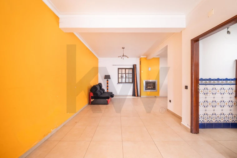 Moradia T3 para Venda em Furadouro Foto 2