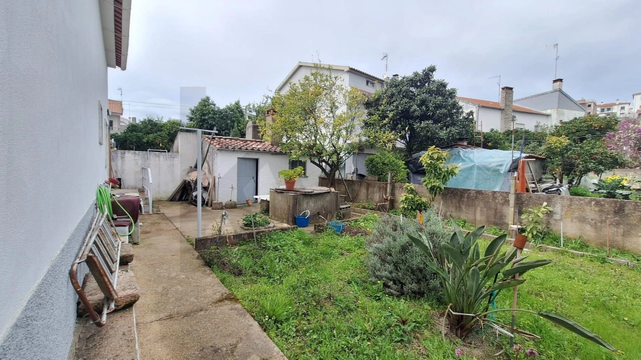 Moradia T2 para Venda em Idanha-A-Nova e Alcafozes Foto 4