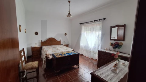 Moradia T2 para Venda em Idanha-A-Nova e Alcafozes