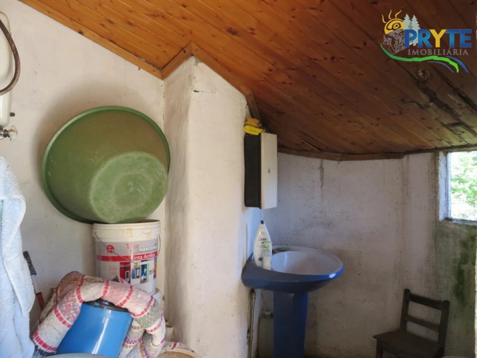 Moradia T2 para Venda em Proença-A-Nova e Peral Foto 8