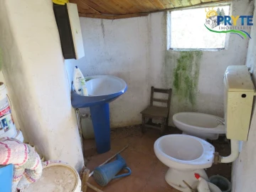 Moradia T2 para Venda em Proença-A-Nova e Peral