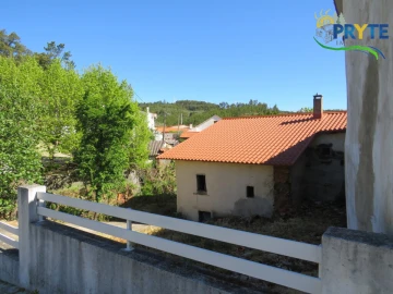 Moradia T2 para Venda em Proença-A-Nova e Peral