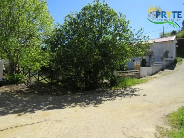 Moradia T2 para Venda em Proença-A-Nova e Peral