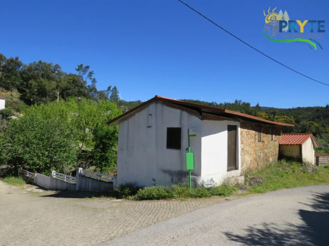 Moradia T2 para Venda em Proença-A-Nova e Peral Foto 2