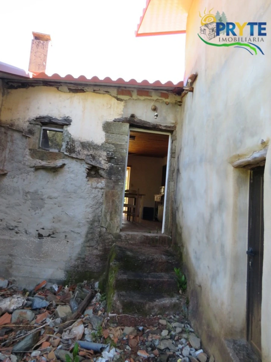 Moradia T2 para Venda em Proença-A-Nova e Peral Foto 10