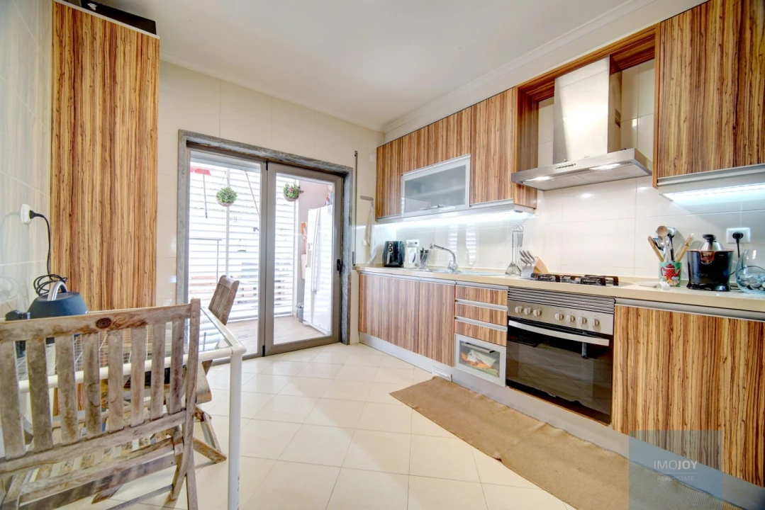 Apartamento T2 para Venda em Alcabideche Foto 8