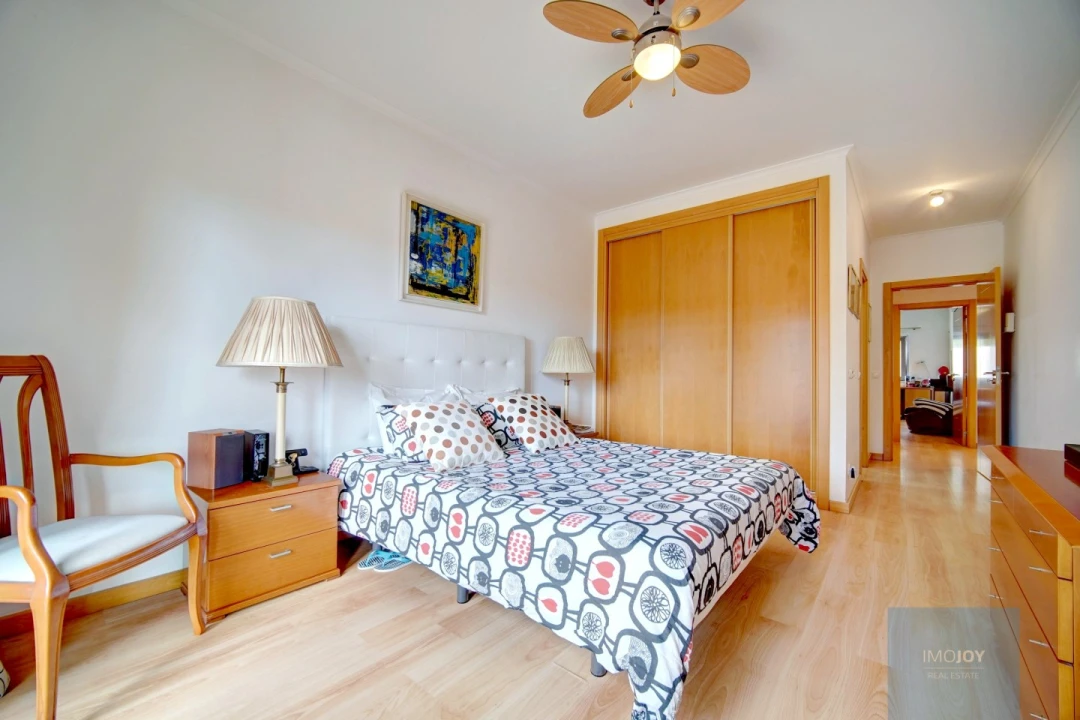Apartamento T2 para Venda em Alcabideche Foto 13