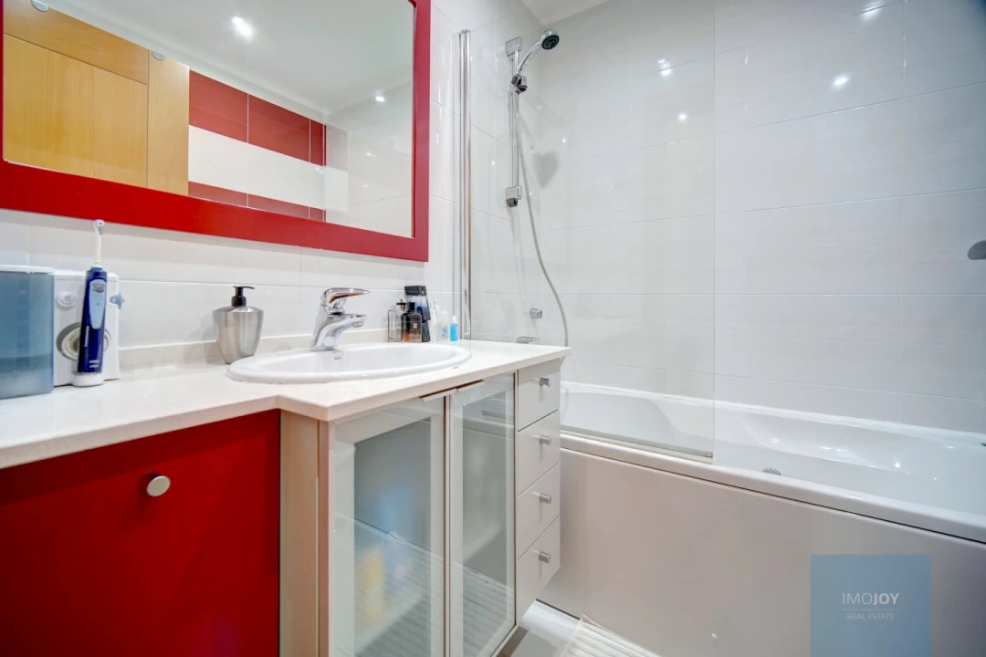 Apartamento T2 para Venda em Alcabideche Foto 15