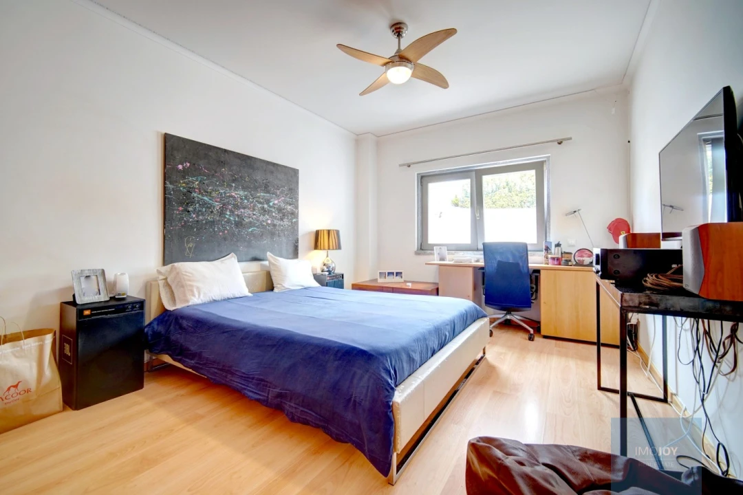 Apartamento T2 para Venda em Alcabideche Foto 16