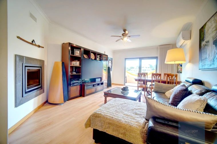 Apartamento T2 para Venda em Alcabideche Foto 3