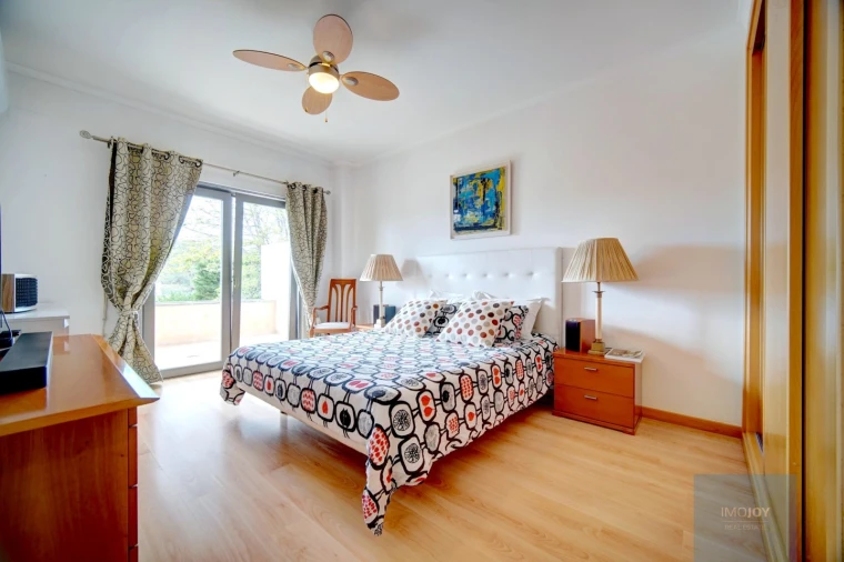 Apartamento T2 para Venda em Alcabideche Foto 12