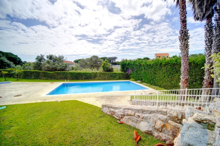 Apartamento T2 para Venda em Alcabideche Foto 24