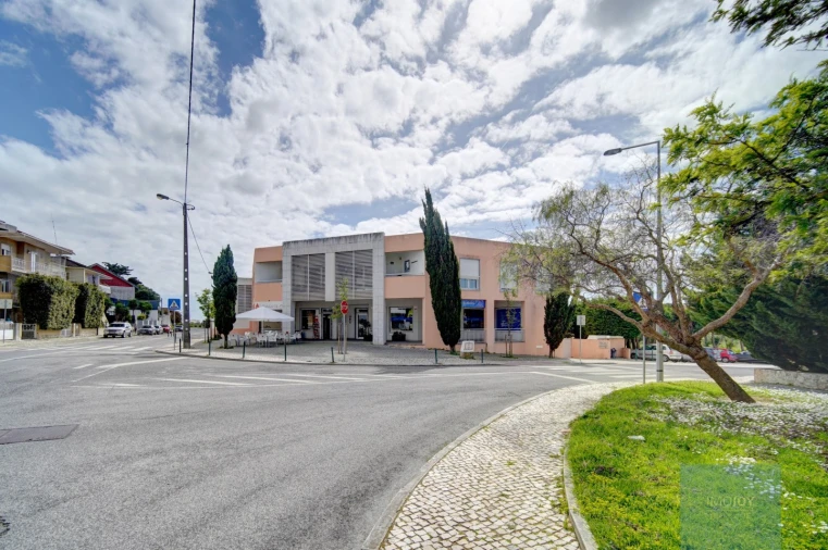 Apartamento T2 para Venda em Alcabideche Foto 30