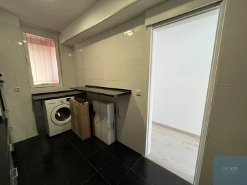 Apartamento T2 para Arrendamento em Carnide