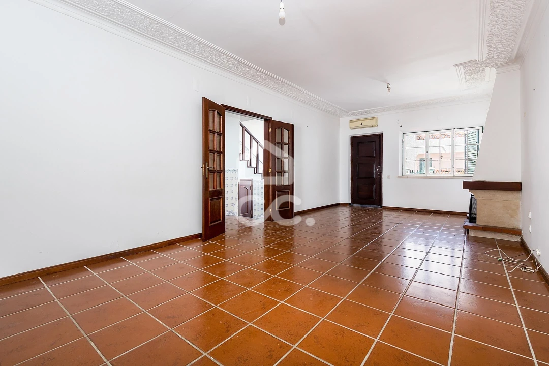 Moradia T3 para Venda em Arraiolos Foto 3