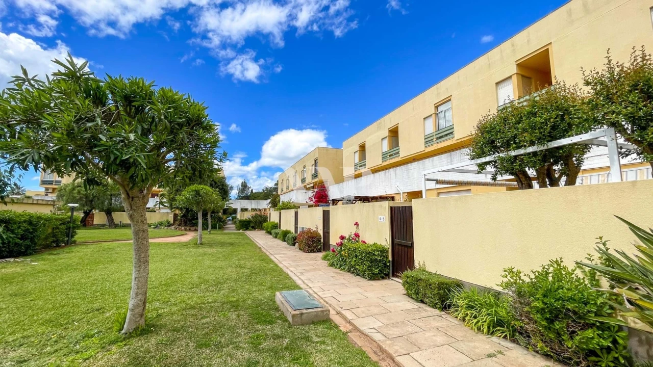 Apartamento T3 para Venda em Quarteira Foto 27