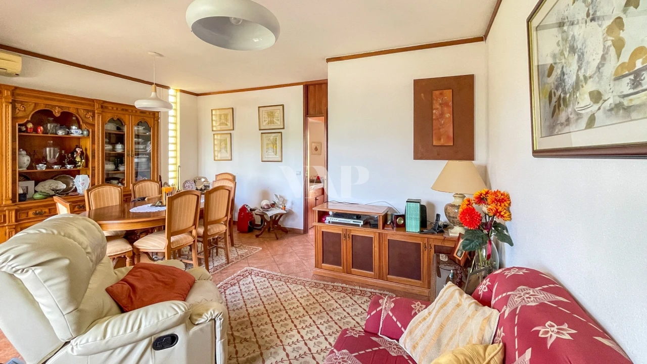 Apartamento T3 para Venda em Quarteira Foto 3